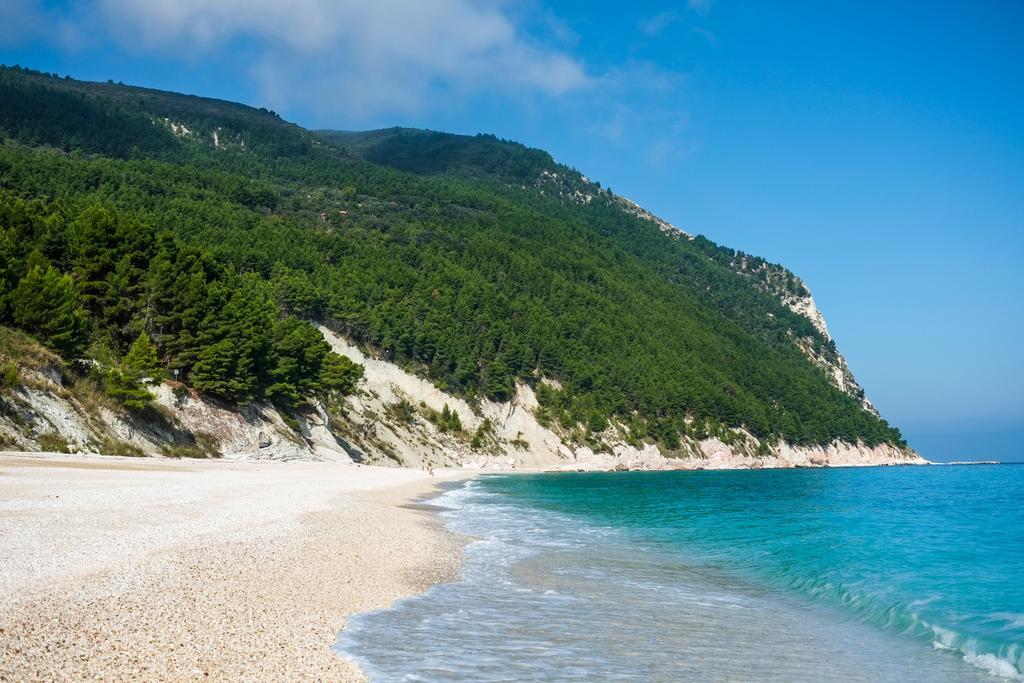 Poggio Antico Leilighet Monte San Vito Eksteriør bilde